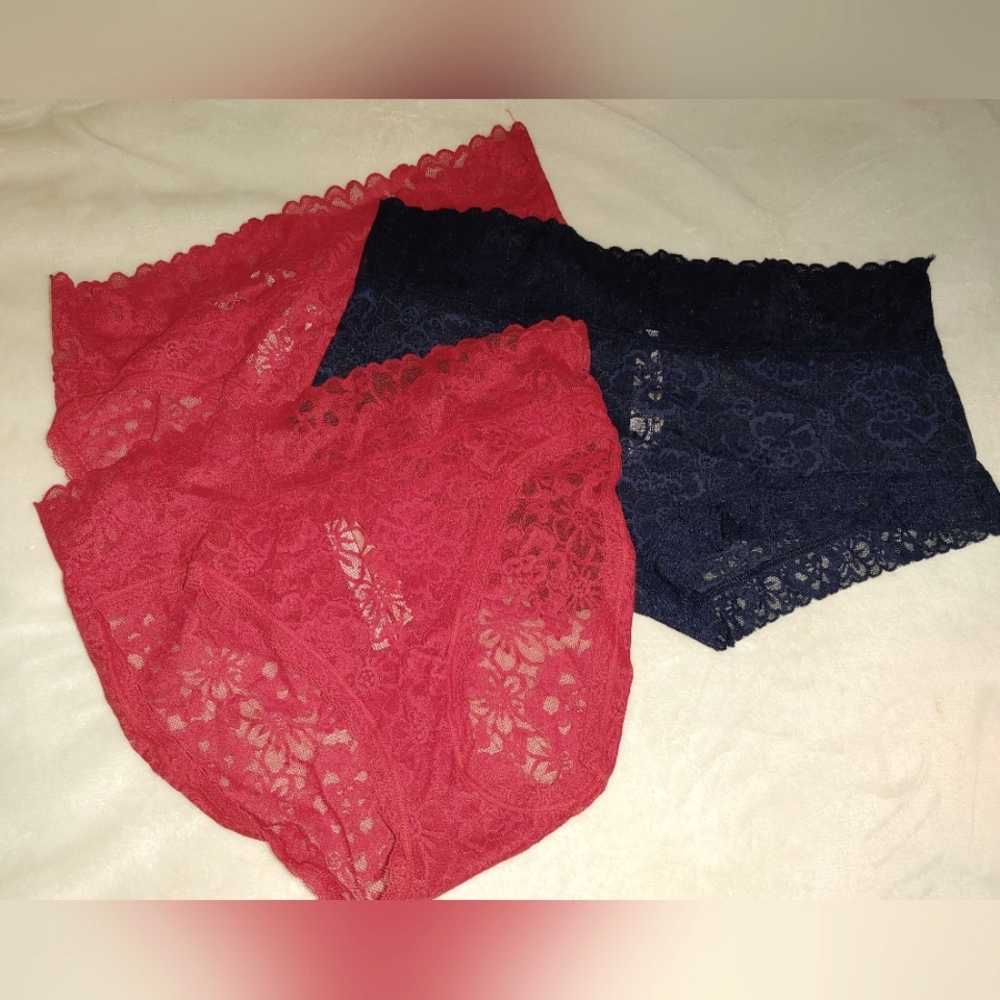 3 Pairs of Victoria Secret Lace Panties Size Large